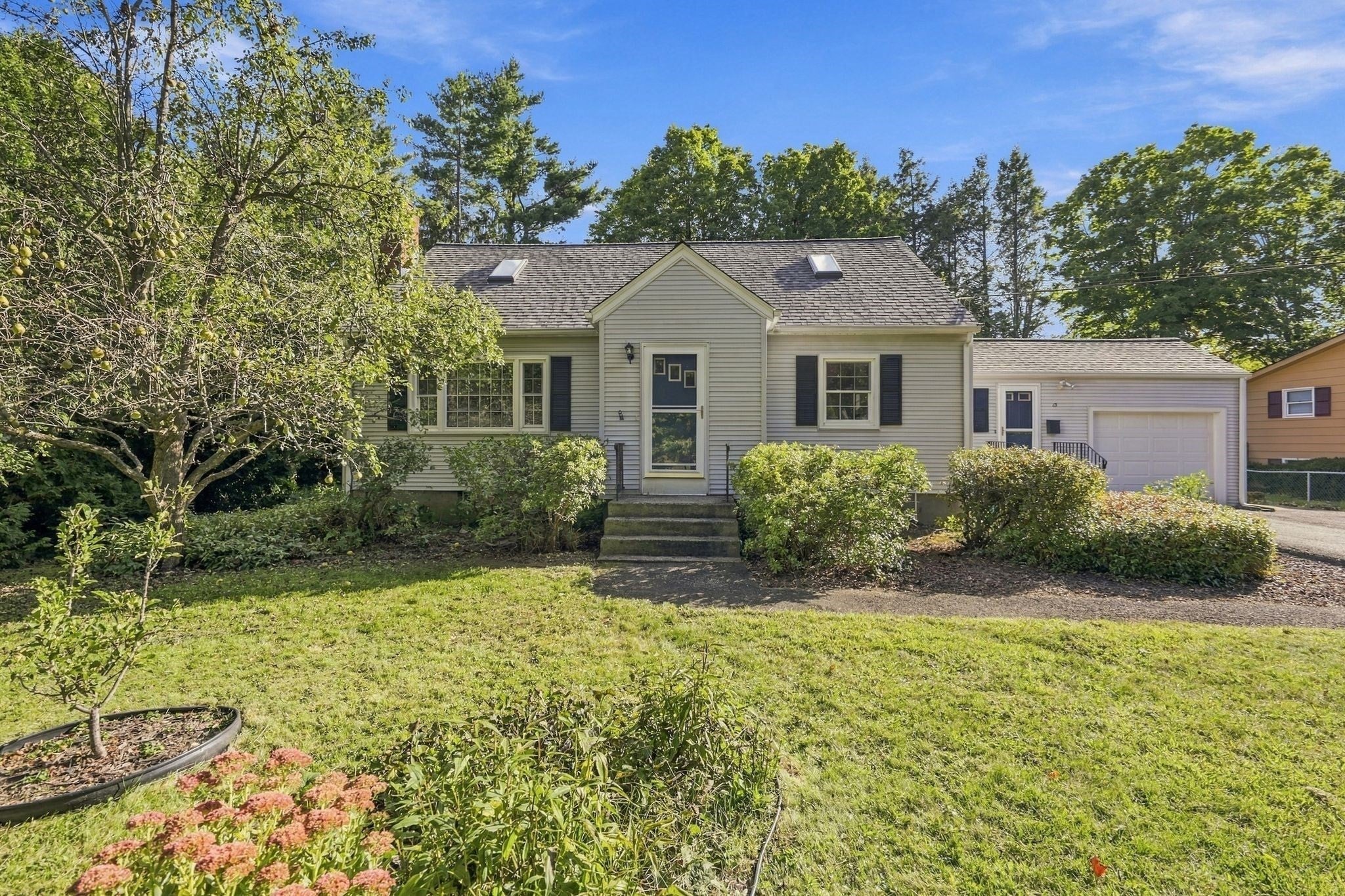 13 Chileab Rd, South Hadley, MA Photo #2