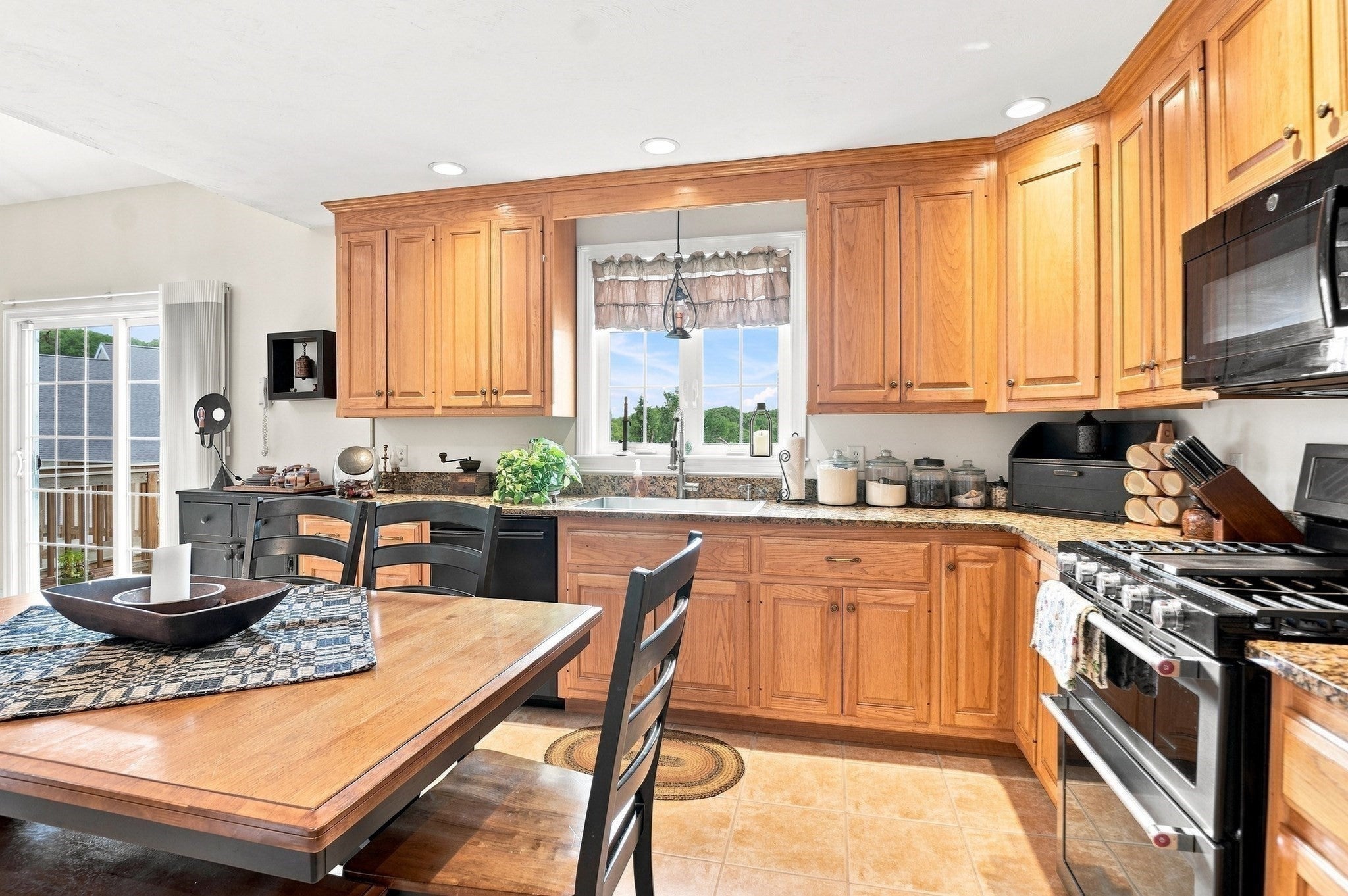 97 Horne Way #97, Millbury, MA Photo #11