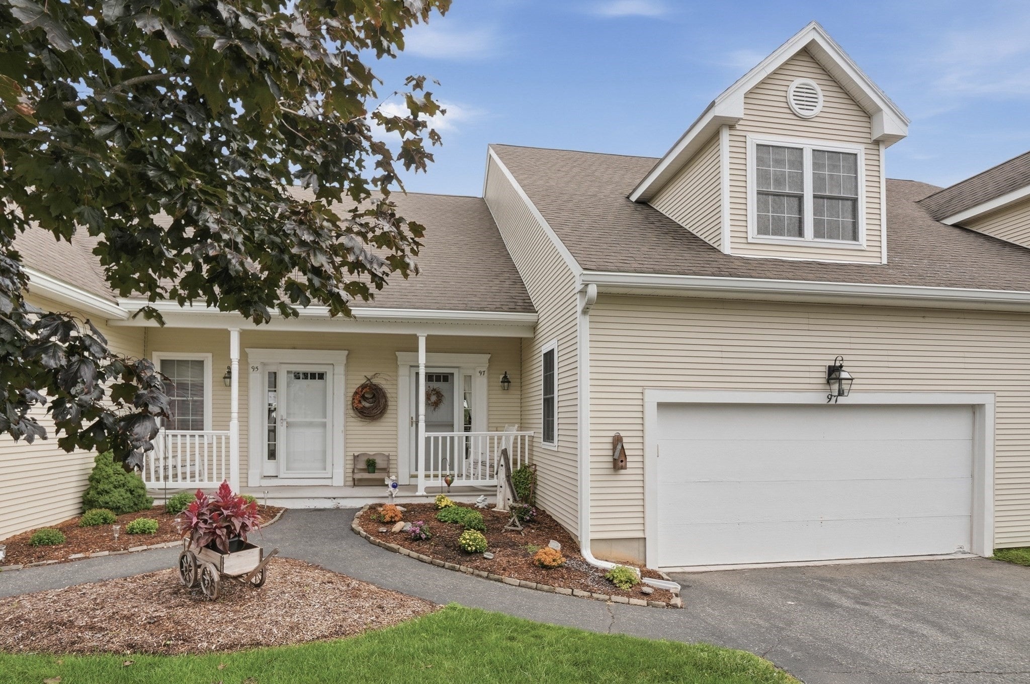 97 Horne Way #97, Millbury, MA Photo #1