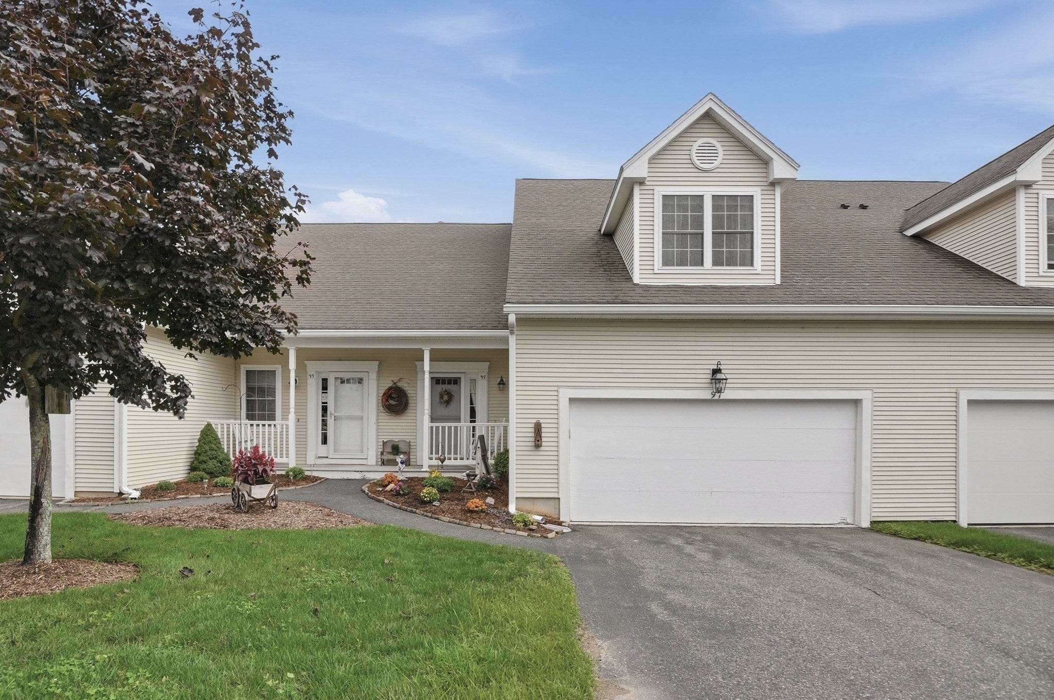 97 Horne Way #97, Millbury, MA Photo #2