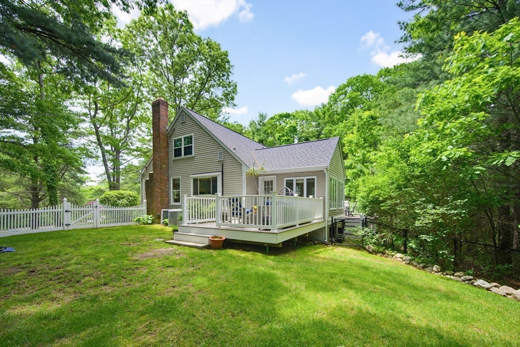 77 Oxbow Dr