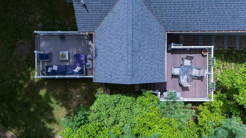 77 Oxbow Dr