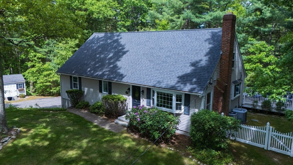 77 Oxbow Dr