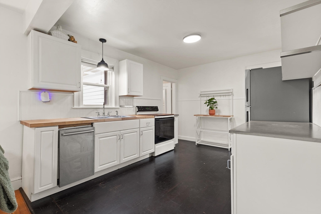 100 Harding Ave