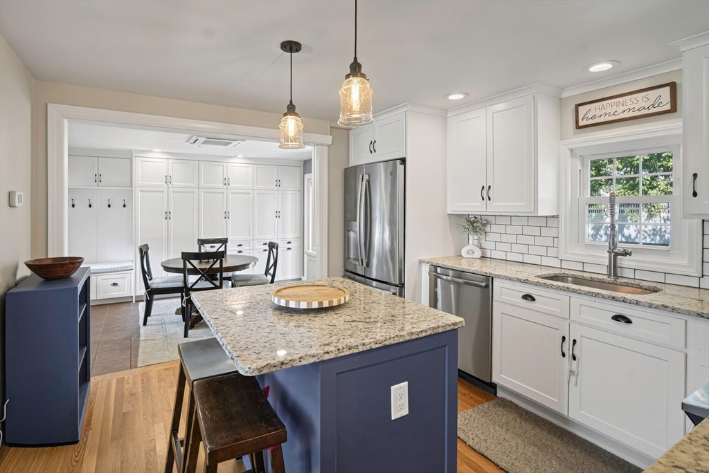 47 Maple Cir, Shrewsbury, MA Photo #13