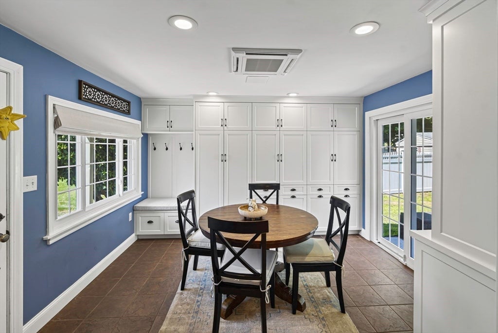 47 Maple Cir, Shrewsbury, MA Photo #15