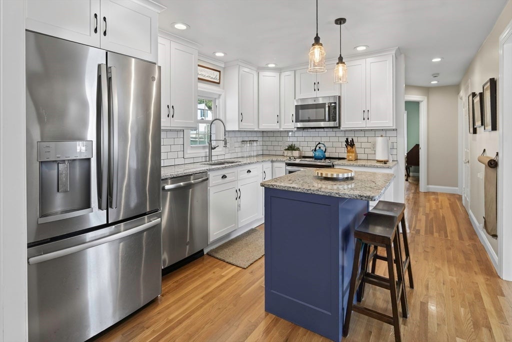 47 Maple Cir, Shrewsbury, MA Photo #11