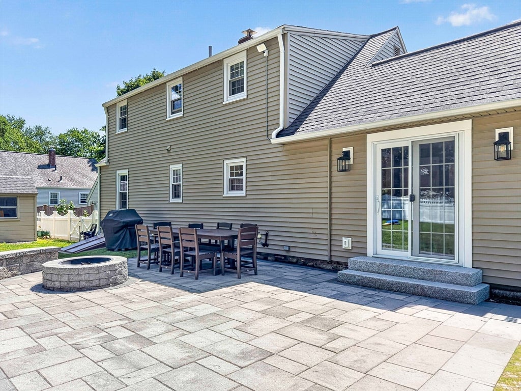 47 Maple Cir, Shrewsbury, MA Photo #35