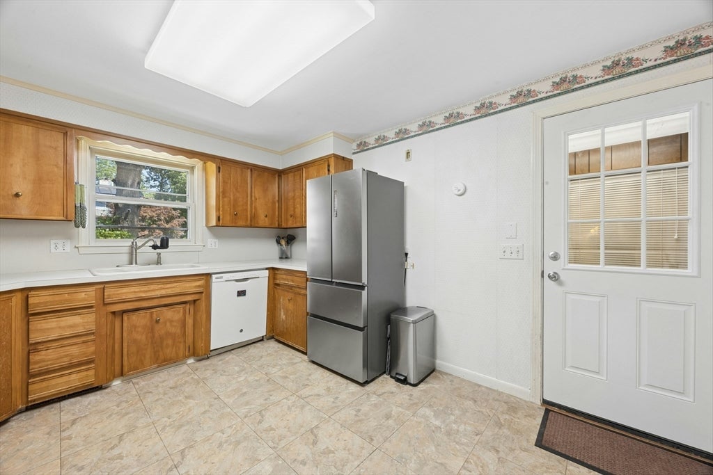 19 Hickory Drive, Worcester, MA, 19 Hickory Drive, Worcester, MA Photo #12