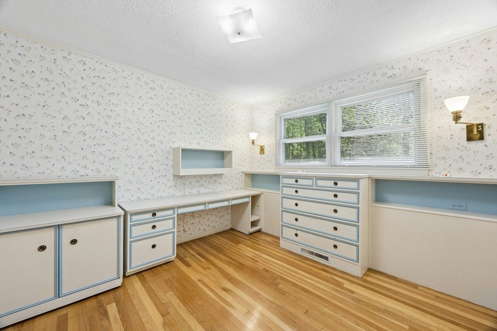 19 Hickory Drive, Worcester, MA, 19 Hickory Drive, Worcester, MA Photo #21
