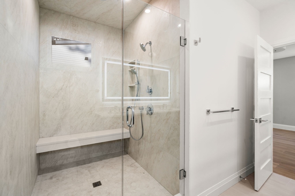 956 Walnut Street #7, Newton, MA Photo #17