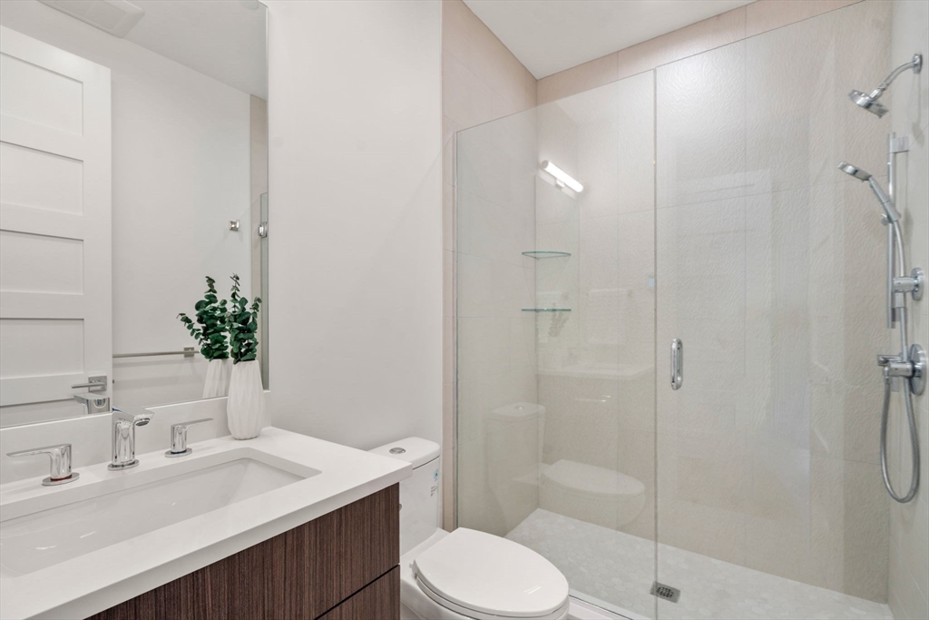 956 Walnut Street #7, Newton, MA Photo #14