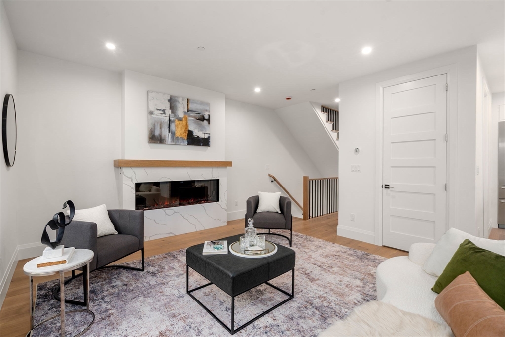956 Walnut Street #7, Newton, MA Photo #12