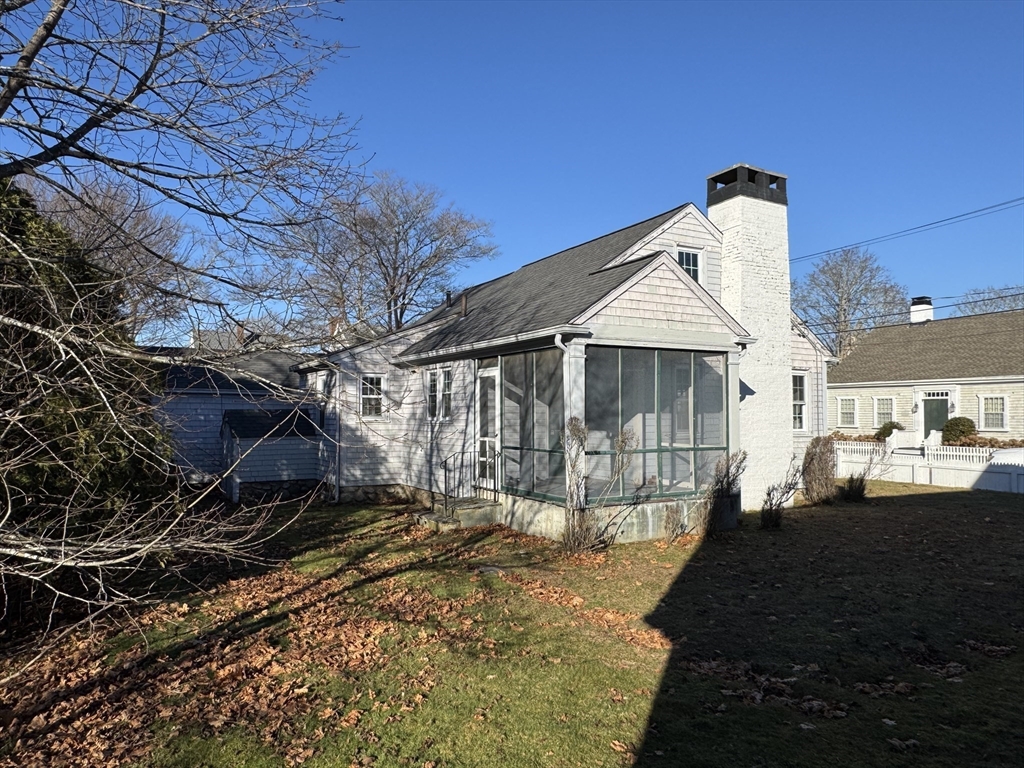 Mattapoisett, Massachusetts 02739, United States, 2 Bedrooms Bedrooms, ,1 BathroomBathrooms,Residential,Active,120816