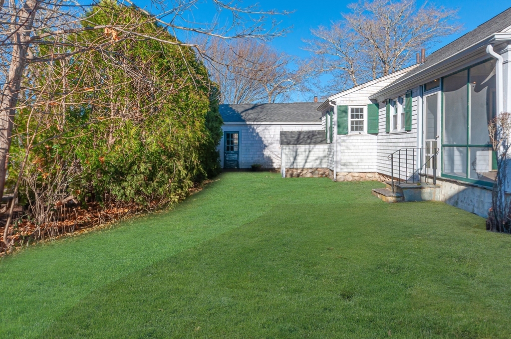 Mattapoisett, Massachusetts 02739, United States, 2 Bedrooms Bedrooms, ,1 BathroomBathrooms,Residential,Active,120816