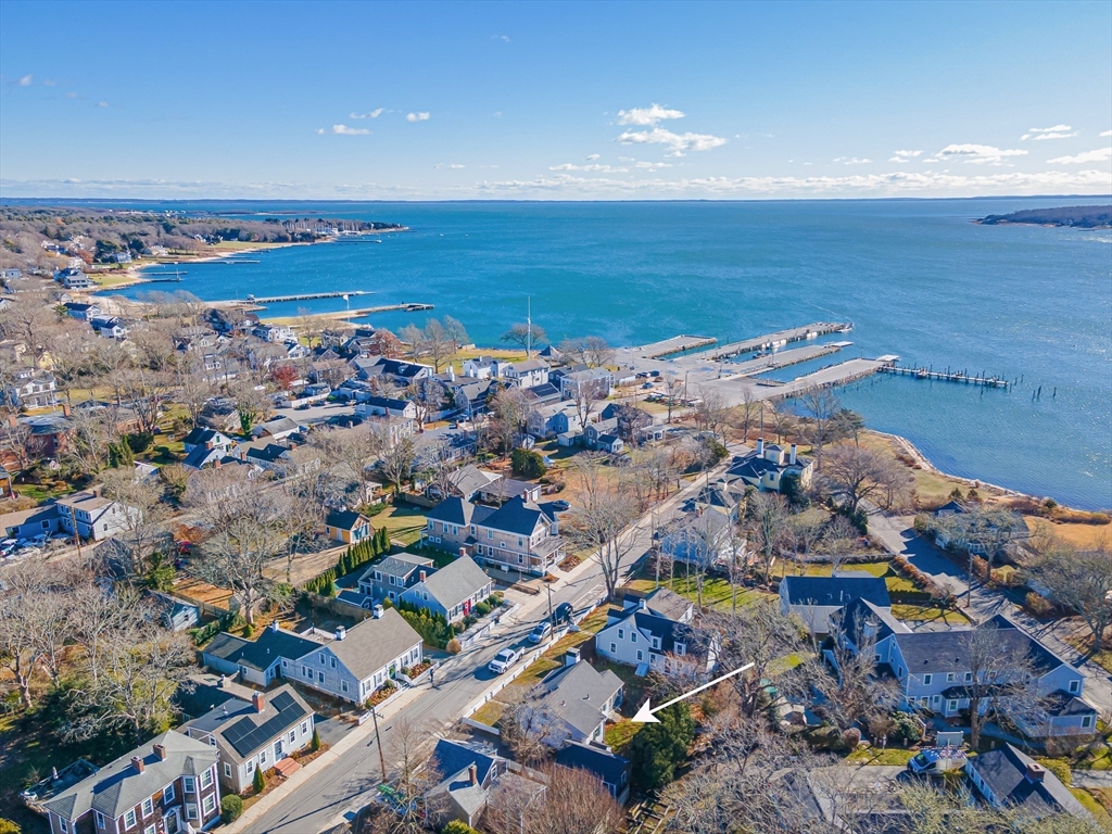 Mattapoisett, Massachusetts 02739, United States, 2 Bedrooms Bedrooms, ,1 BathroomBathrooms,Residential,Active,120816