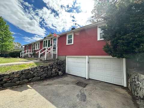 23 Rhodes Cir Hingham MA 02043