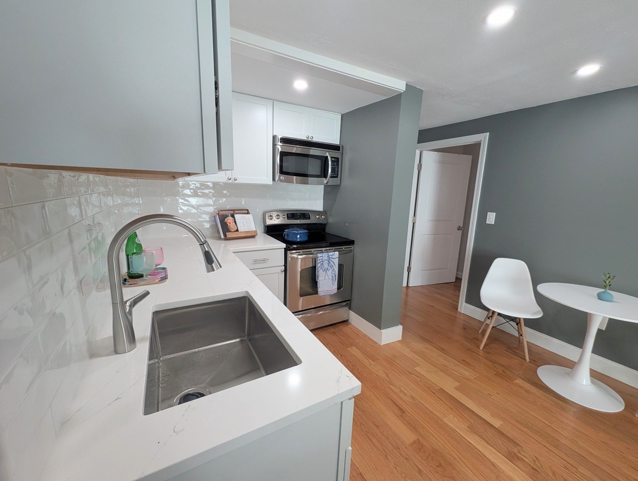 243 Appleton St, Lowell, MA, 243 Appleton St, Lowell, MA Photo #11