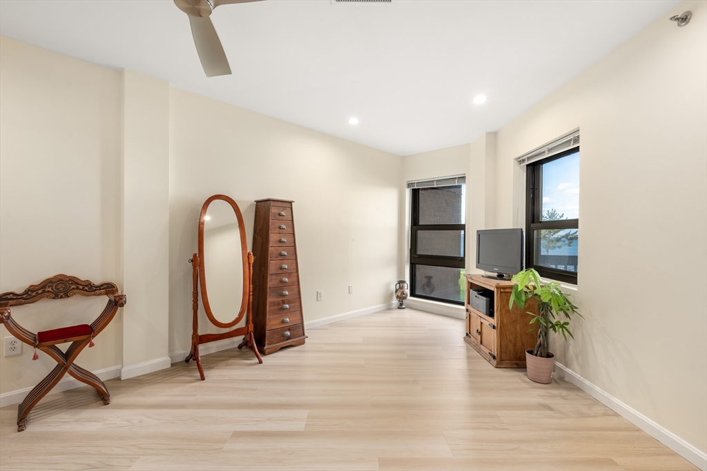 1 Seal Harbor Rd #300, Winthrop, MA Photo #13