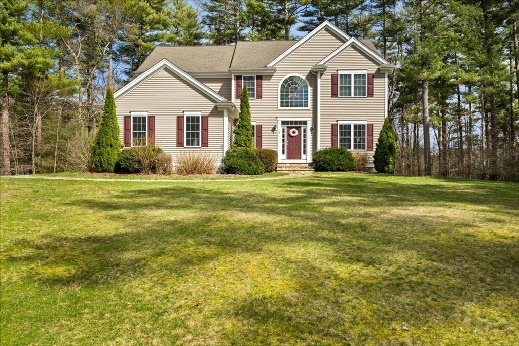 9 Chrisjenn Brook Ln