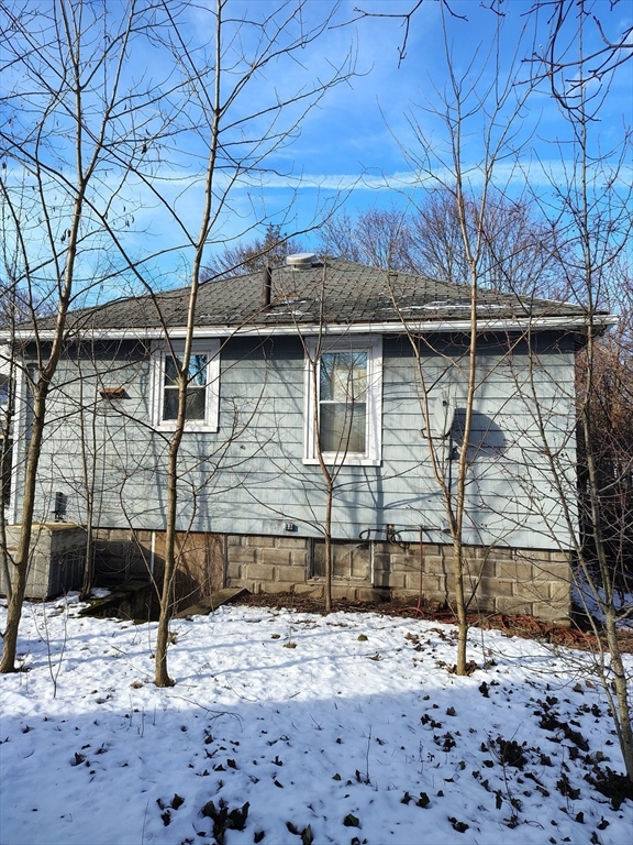 9 Gaudette Ave
