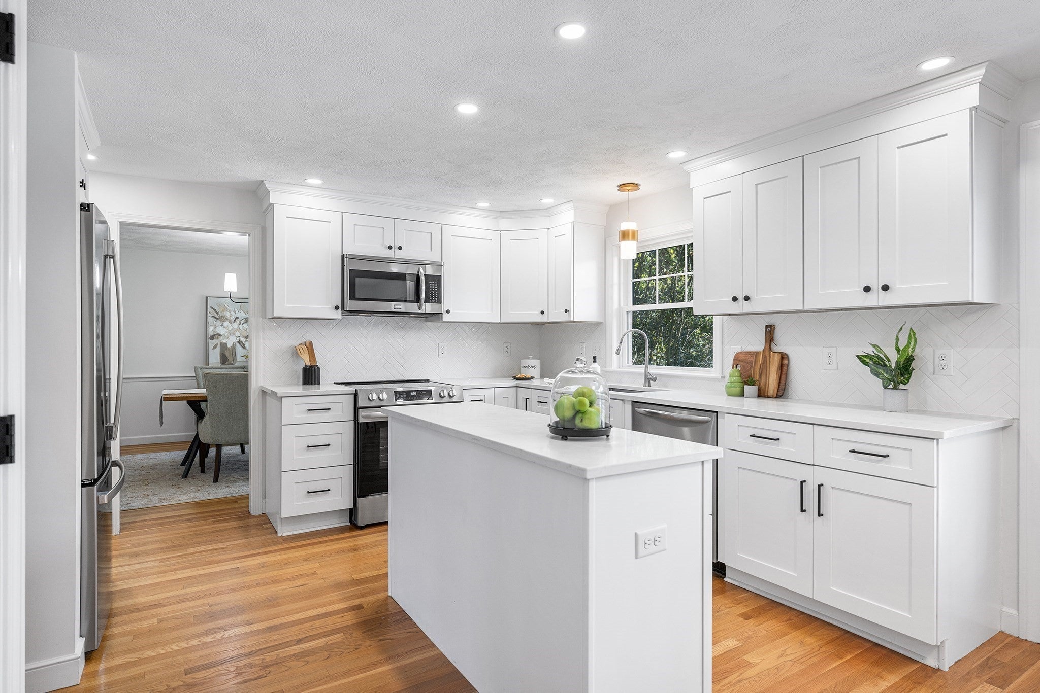 8 Lantern Ln