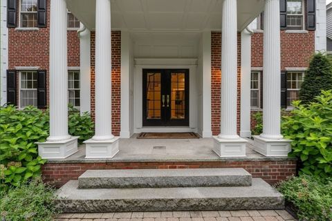 40 Grandview Rd Chelmsford MA 01824