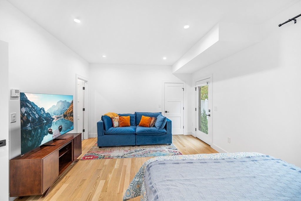25 Tolman St 2