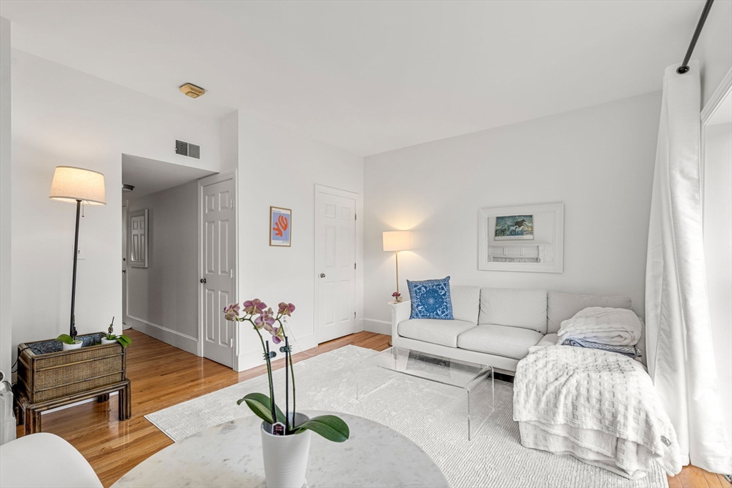 21 Hancock St 3
