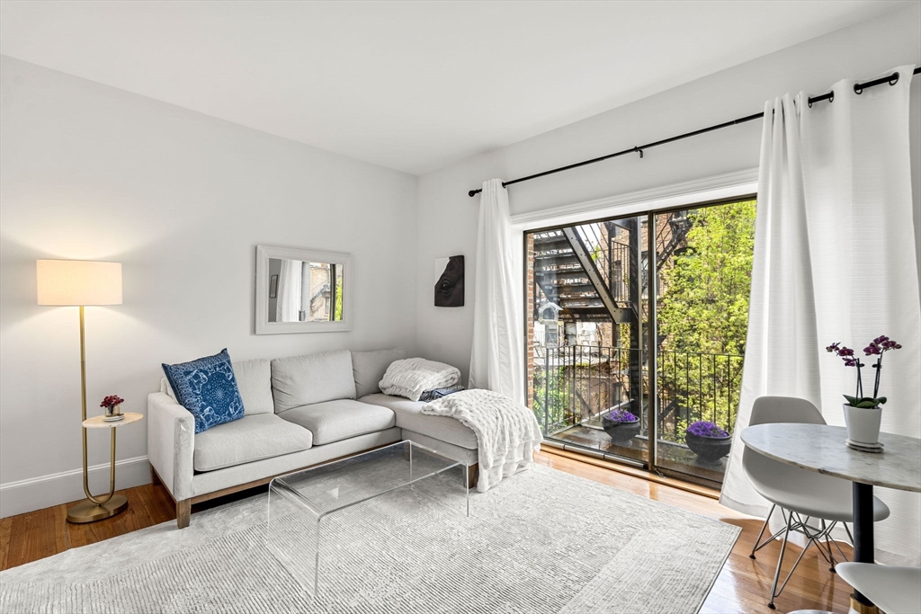 21 Hancock St 3