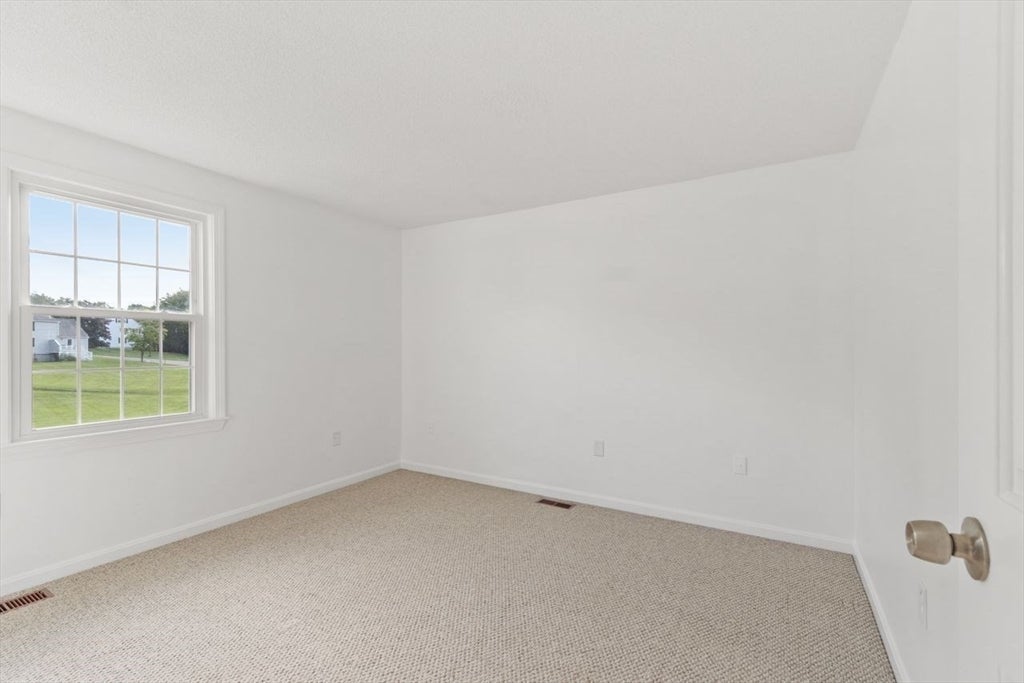 2701 Forest Park Drive #2701, Auburn, MA, 2701 Forest Park Drive #2701, Auburn, MA Photo #15