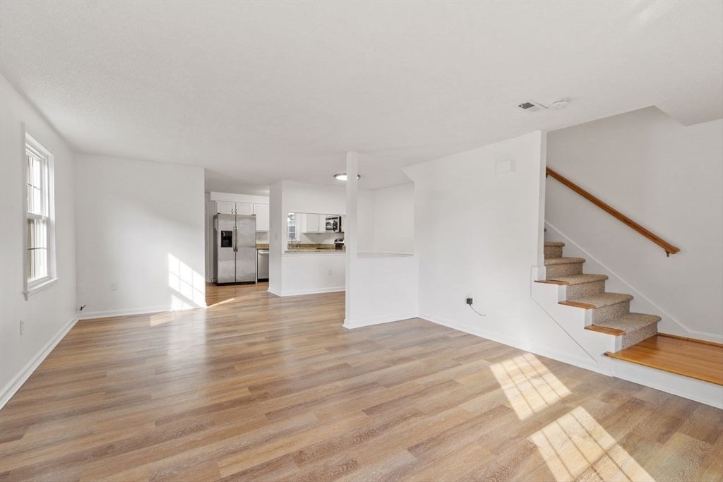 2701 Forest Park Drive #2701, Auburn, MA, 2701 Forest Park Drive #2701, Auburn, MA Photo #2