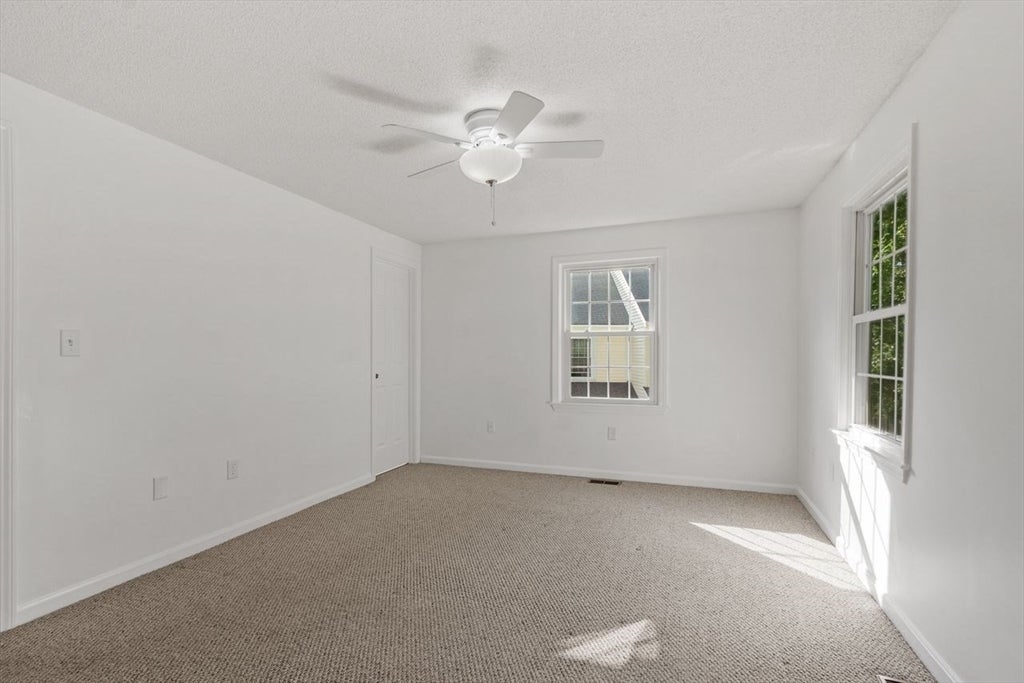 2701 Forest Park Drive #2701, Auburn, MA, 2701 Forest Park Drive #2701, Auburn, MA Photo #11