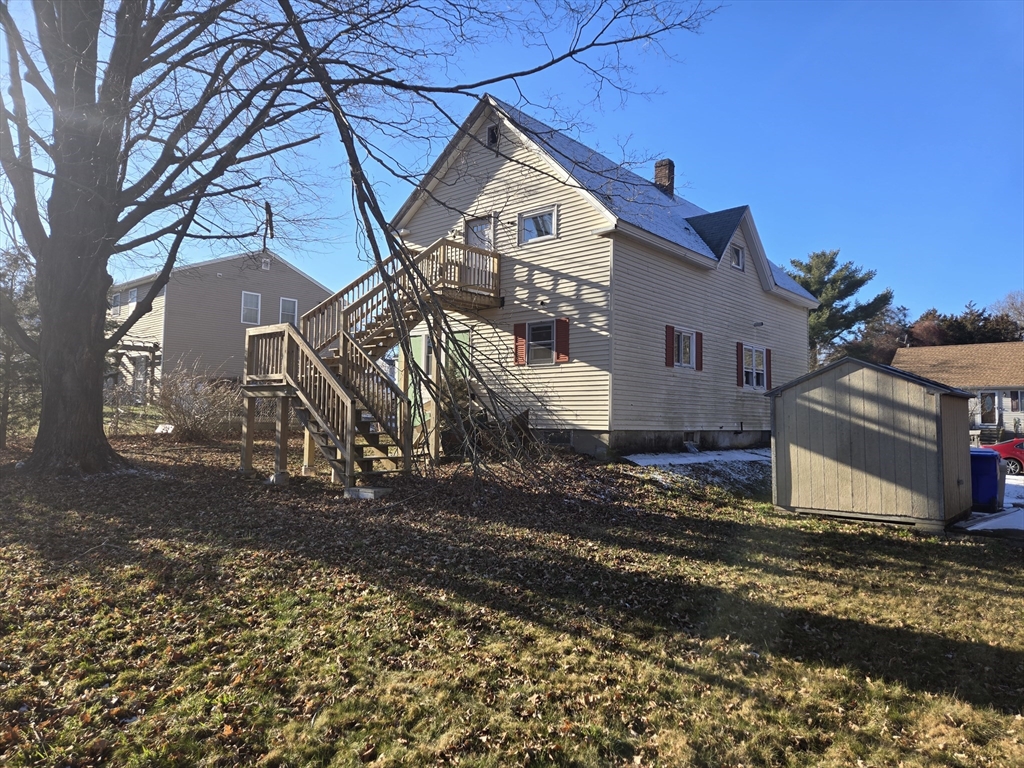 9 Akron Ln