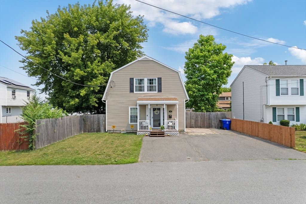 86 Mowry Avenue