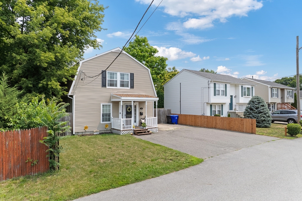 86 Mowry Avenue