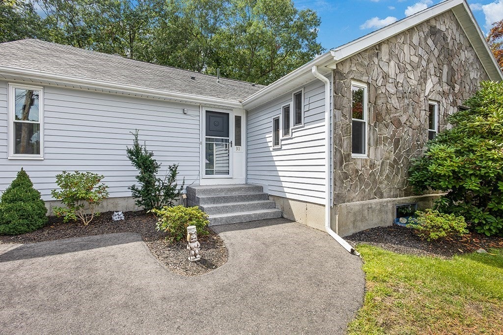 31 Acorn Dr #31, Randolph, MA, 31 Acorn Dr #31, Randolph, MA Photo #3