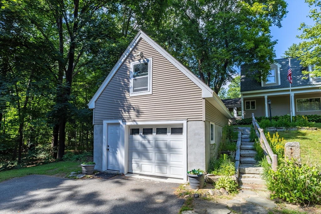 377 Main St