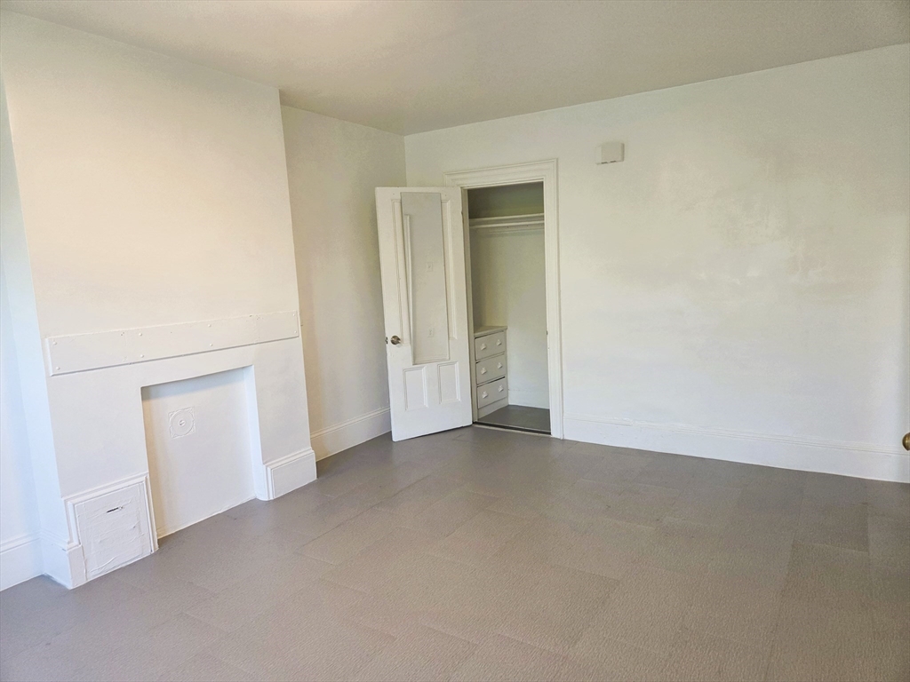 111 Chandler Street 4