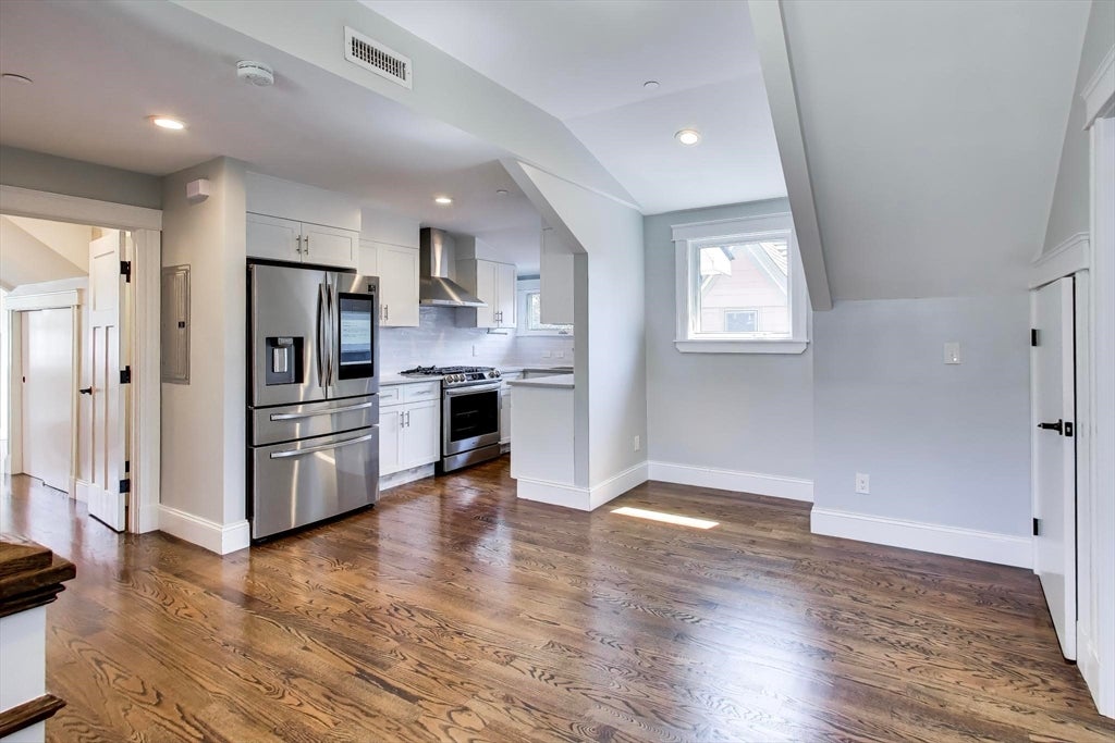 11 Preston Rd #3, Somerville, MA, 11 Preston Rd #3, Somerville, MA Photo #3