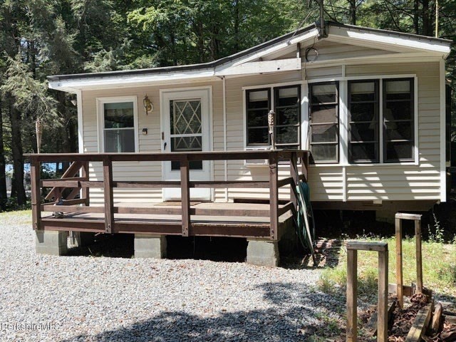 759 North Main Rd V8-J