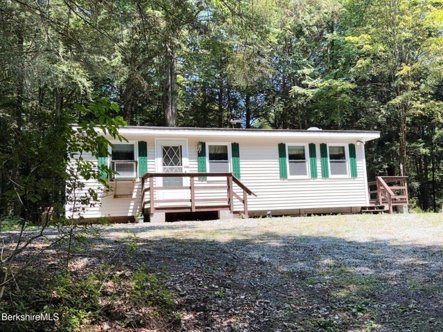 759 North Main Rd V8-J