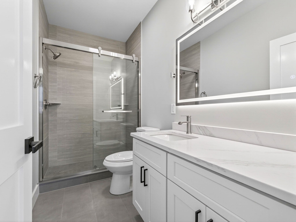 60 Stanley Street 202