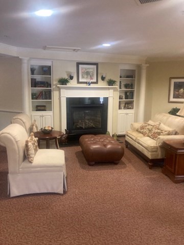 7 Crescent Way 307