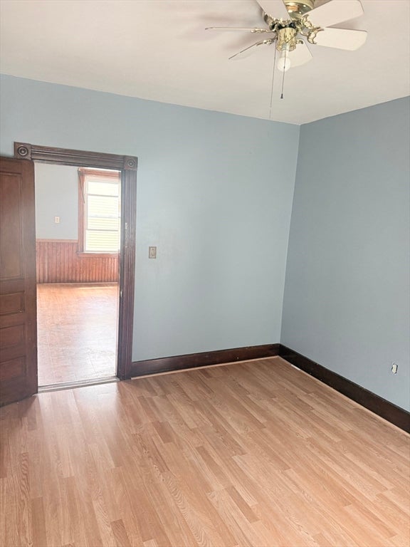 50 Perry Ave 3