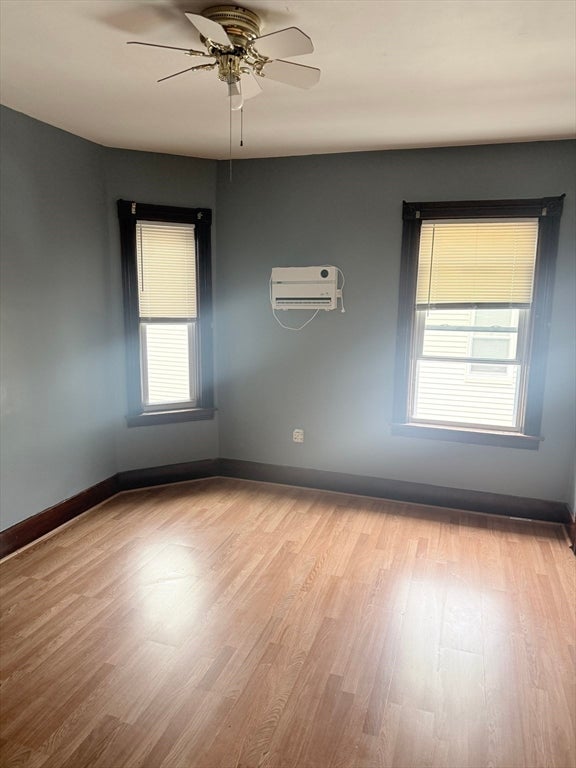 50 Perry Ave 3