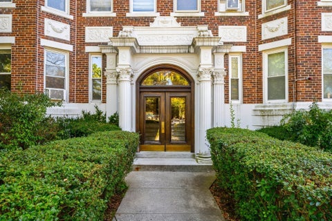 Photo of 1840 Commonwealth Ave #8, Boston, MA 02135 (MLS # 73588027)