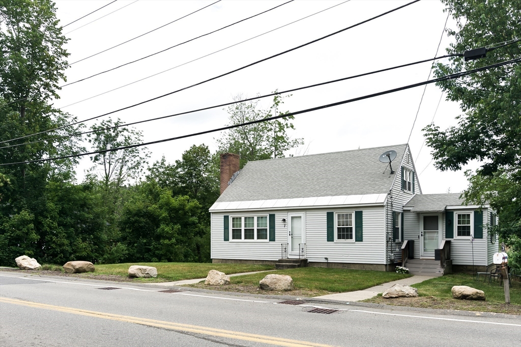 7 West Main St
