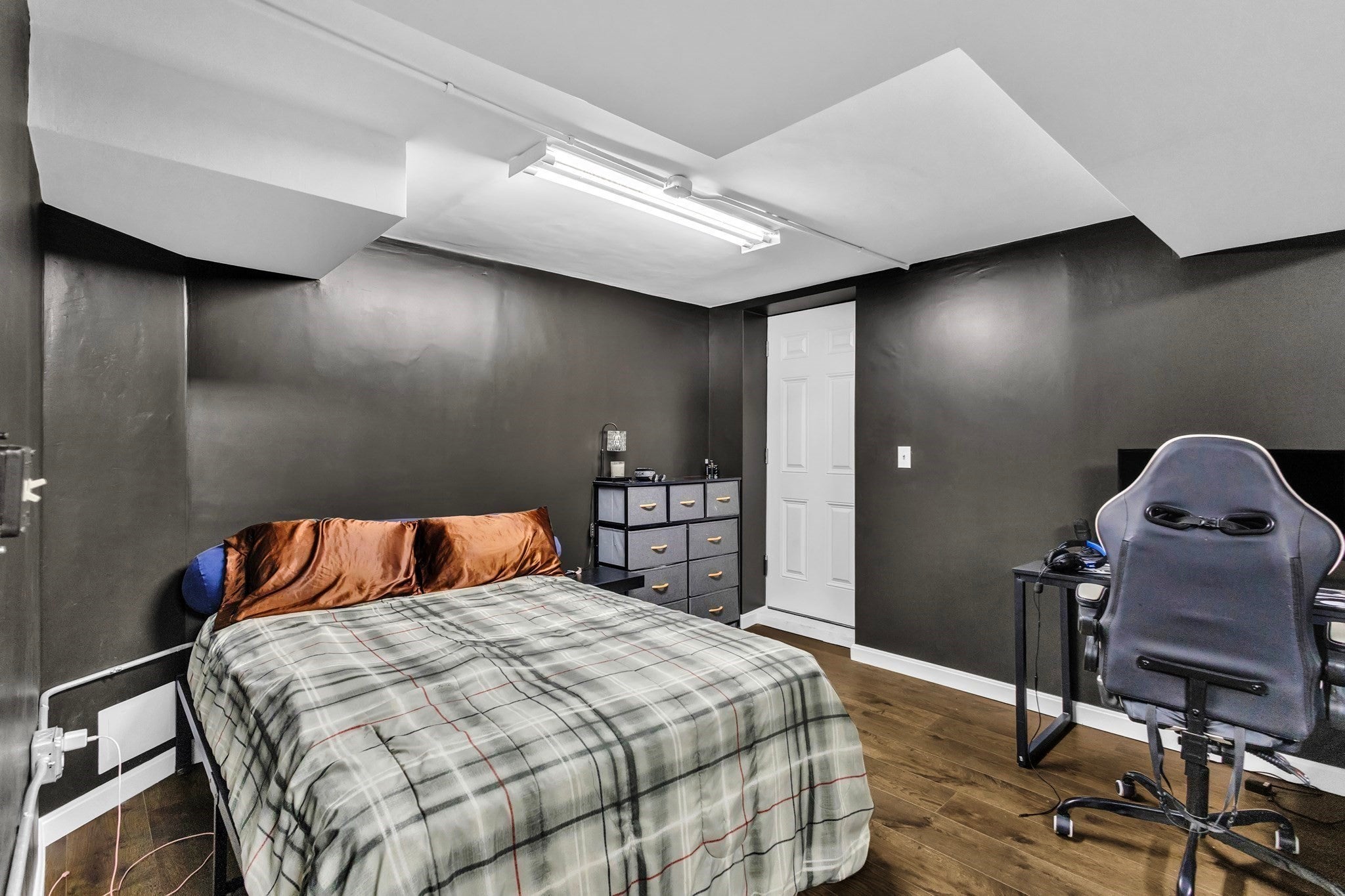 6 Pitcairn Ave, Leicester, MA Photo #19