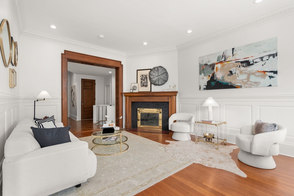 31 Bay State Road 1